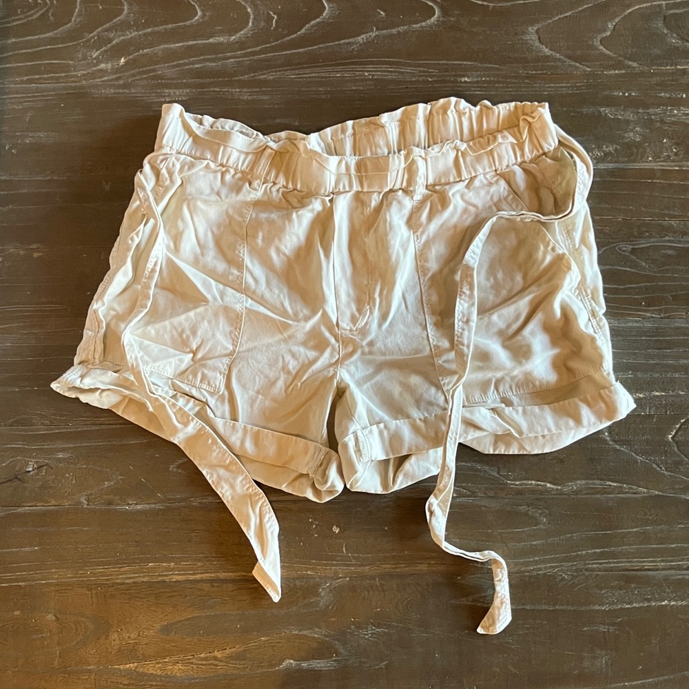 Aerie High Waist Cream Shorts